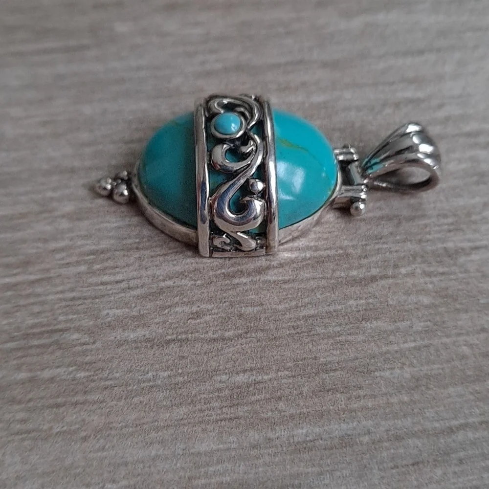 Sterling silver and turquoise pendant - Picture 4 of 11